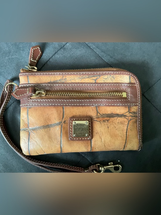Dooney & Bourke Handbags - Dooney & Bourke Croc Embossed Vintage Wristlet Wallet Cognac Y2K